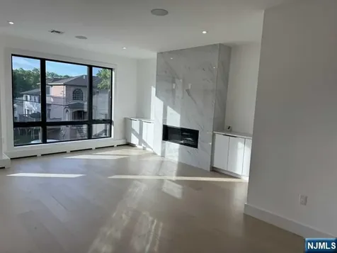 207 4th Street Palisades Park NJ 07650