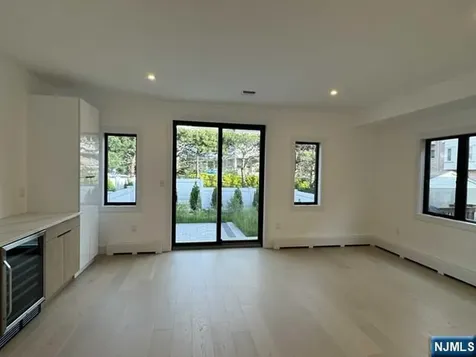 207 4th Street Palisades Park NJ 07650