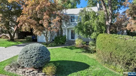 89 Surrey Lane Tenafly NJ 07670