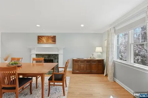 89 Surrey Lane Tenafly NJ 07670