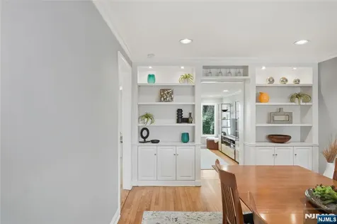 89 Surrey Lane Tenafly NJ 07670