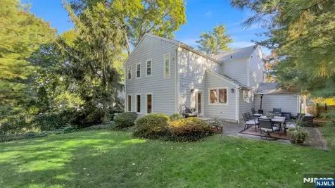 89 Surrey Lane Tenafly NJ 07670