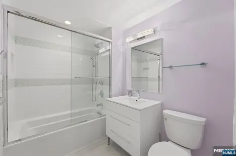 89 Surrey Lane Tenafly NJ 07670