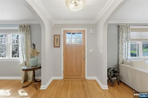 89 Surrey Lane Tenafly NJ 07670