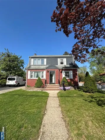104 John Place Bergenfield NJ 07621