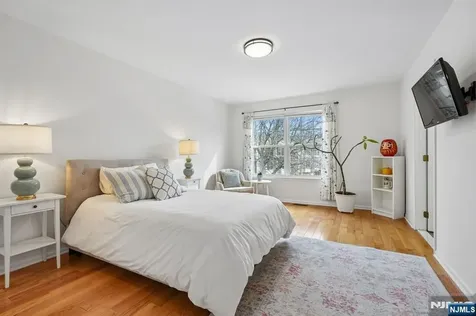 55 Greenbrook Drive Bloomfield NJ 07003