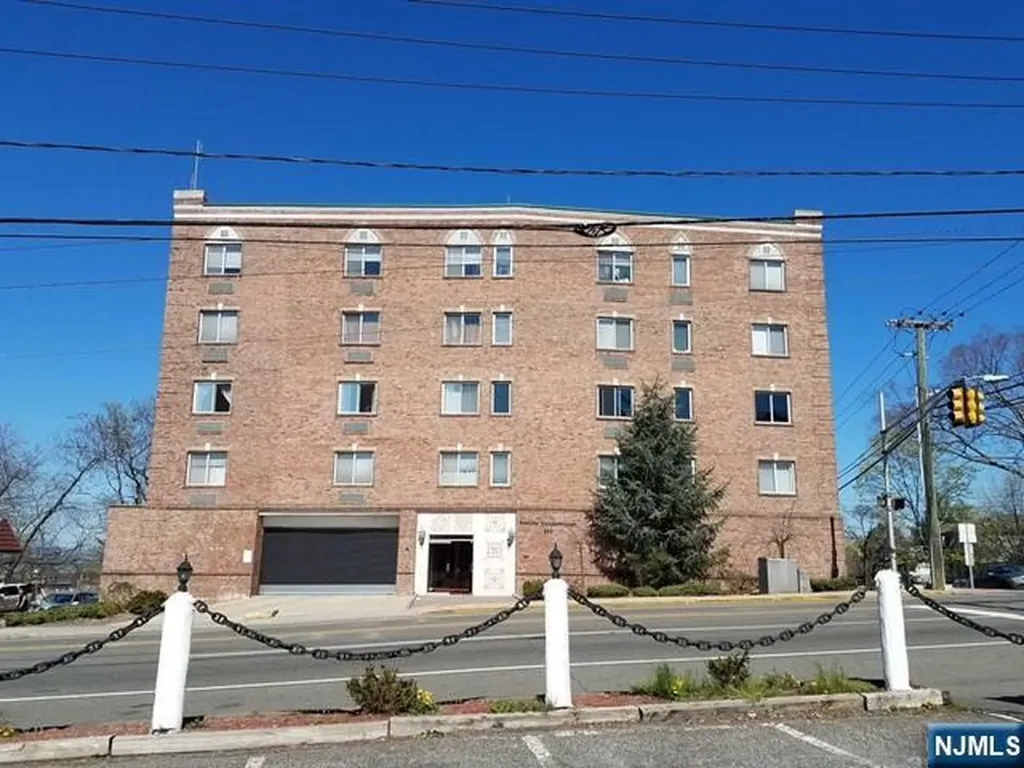 399 11th Street Palisades Park NJ 07650
