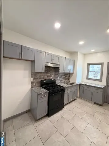 133 Mallory Avenue Jersey City NJ 07304
