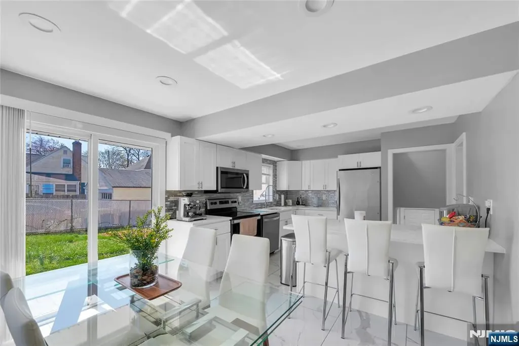 136 E Clinton Avenue Bergenfield NJ 07621