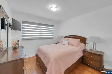 136 E Clinton Avenue Bergenfield NJ 07621