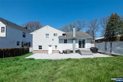 136 E Clinton Avenue Bergenfield NJ 07621