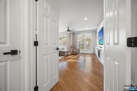 18 Lydia Drive Guttenberg NJ 07093