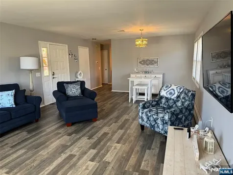 1 Ashcroft Lane Berkeley NJ 08757