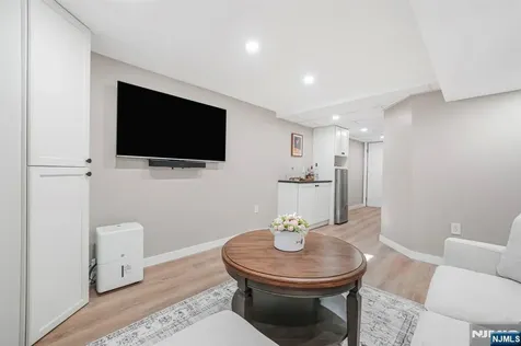 21 Joseph Place Wayne NJ 07470