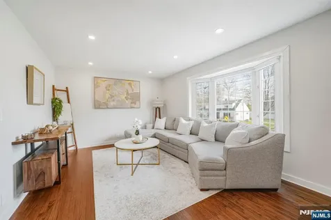 21 Joseph Place Wayne NJ 07470