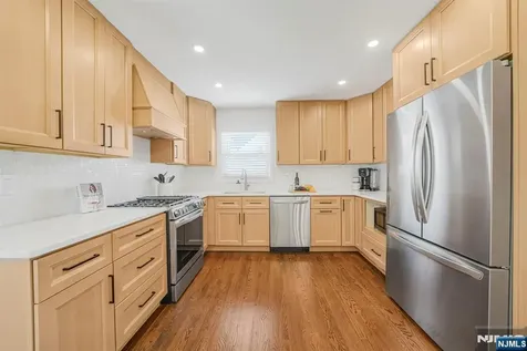 21 Joseph Place Wayne NJ 07470