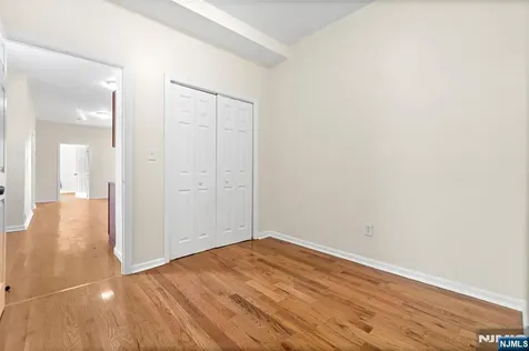 435 17th Street Newark NJ 07103