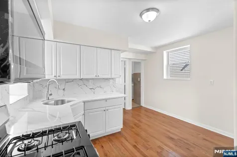 435 17th Street Newark NJ 07103