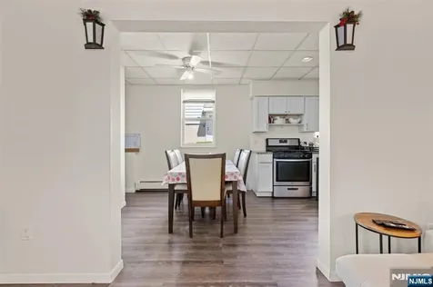 632 Chase Avenue Lyndhurst NJ 07071