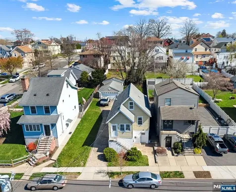632 Chase Avenue Lyndhurst NJ 07071