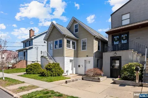 632 Chase Avenue Lyndhurst NJ 07071