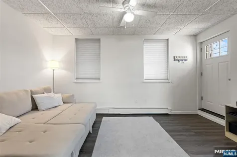 632 Chase Avenue Lyndhurst NJ 07071