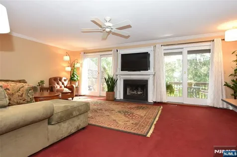 41 Litchult Lane Mahwah NJ 07430