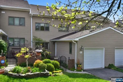 41 Litchult Lane Mahwah NJ 07430