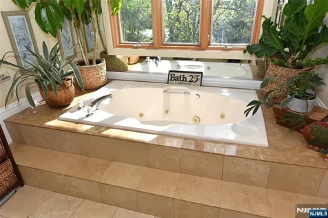 41 Litchult Lane Mahwah NJ 07430