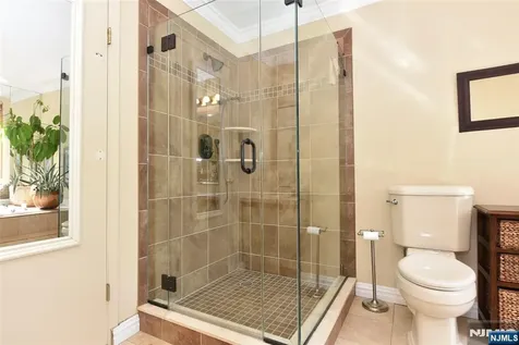 41 Litchult Lane Mahwah NJ 07430