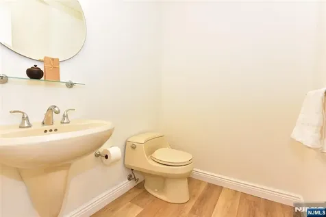 41 Litchult Lane Mahwah NJ 07430