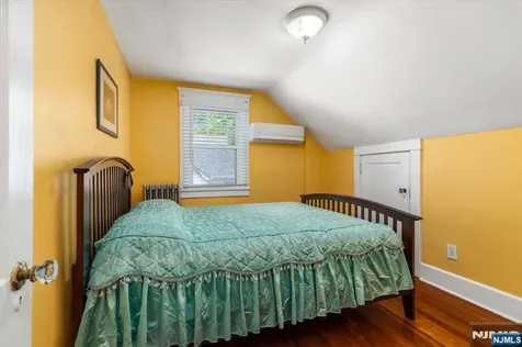 87 W Forest Avenue Teaneck NJ 07666