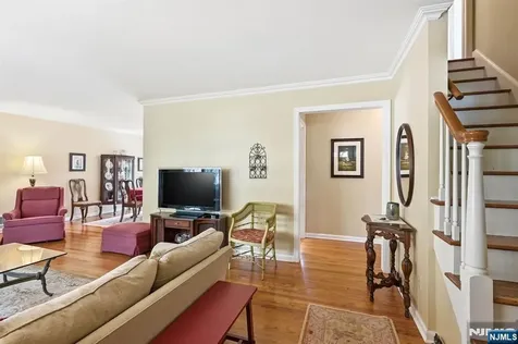 217 Jeffer Street Ridgewood NJ 07450