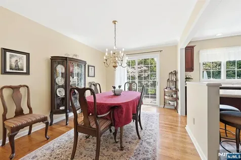 217 Jeffer Street Ridgewood NJ 07450
