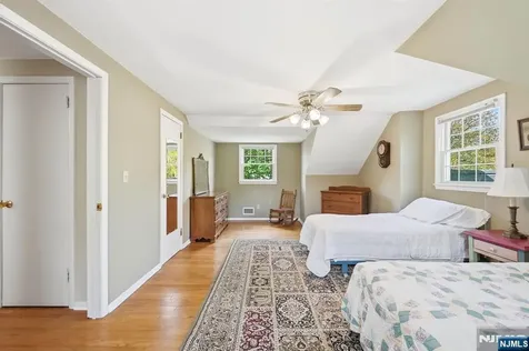 217 Jeffer Street Ridgewood NJ 07450