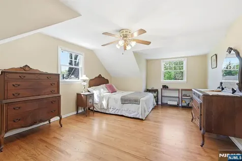 217 Jeffer Street Ridgewood NJ 07450