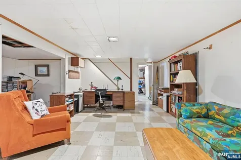 217 Jeffer Street Ridgewood NJ 07450