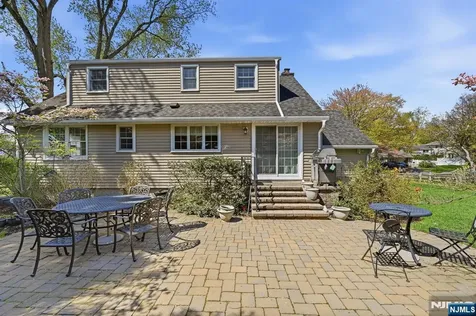 217 Jeffer Street Ridgewood NJ 07450