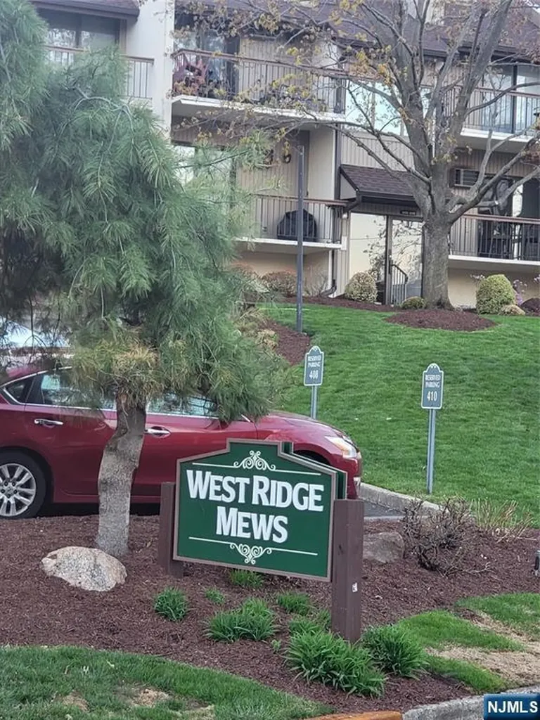 404 West Ridge Mews Wood Ridge NJ 07075