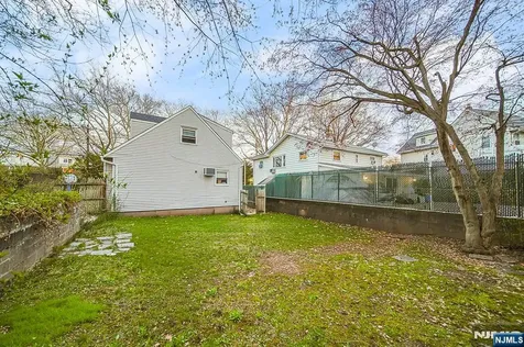 2 Elizabeth Street Ridgefield NJ 07657