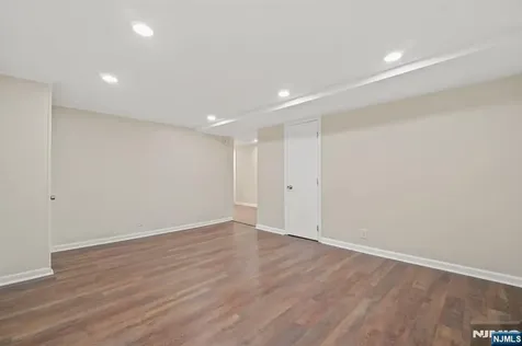 234 Columbia Avenue Fort Lee NJ 07024
