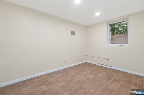 234 Columbia Avenue Fort Lee NJ 07024
