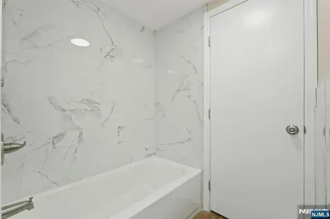234 Columbia Avenue Fort Lee NJ 07024