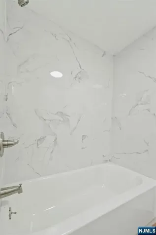 234 Columbia Avenue Fort Lee NJ 07024