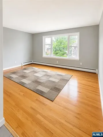 106 Rochelle Parkway Saddle Brook NJ 07663