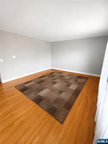106 Rochelle Parkway Saddle Brook NJ 07663