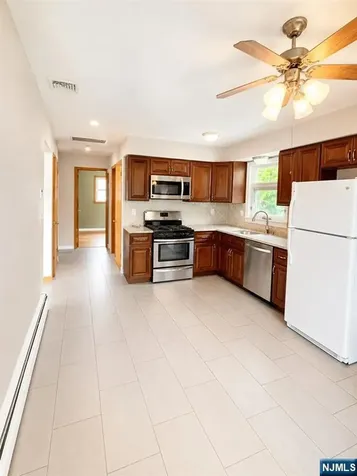 106 Rochelle Parkway Saddle Brook NJ 07663