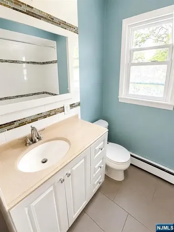 106 Rochelle Parkway Saddle Brook NJ 07663