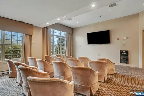 1112 The Plaza Tenafly NJ 07670