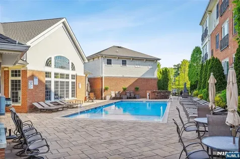 1112 The Plaza Tenafly NJ 07670